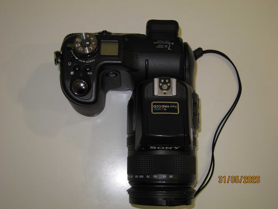 Sony Cyber-shot DSC-F828