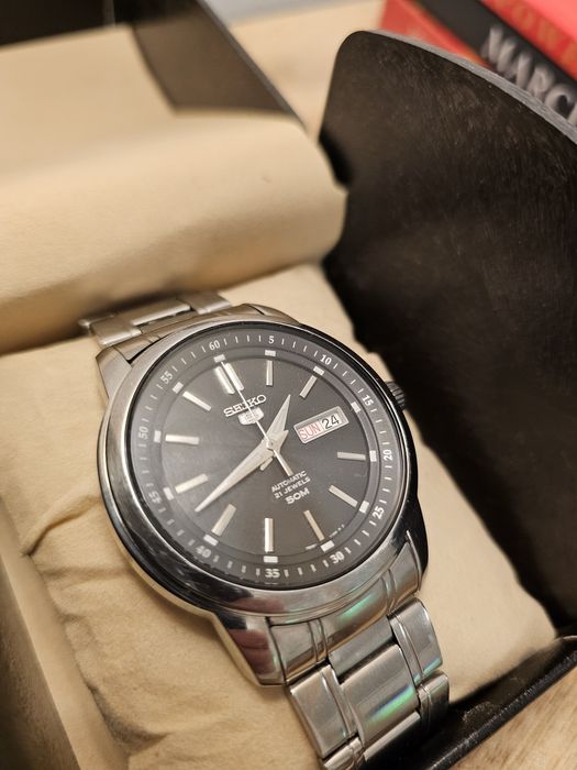 Seiko 5 automatic - arata excelent