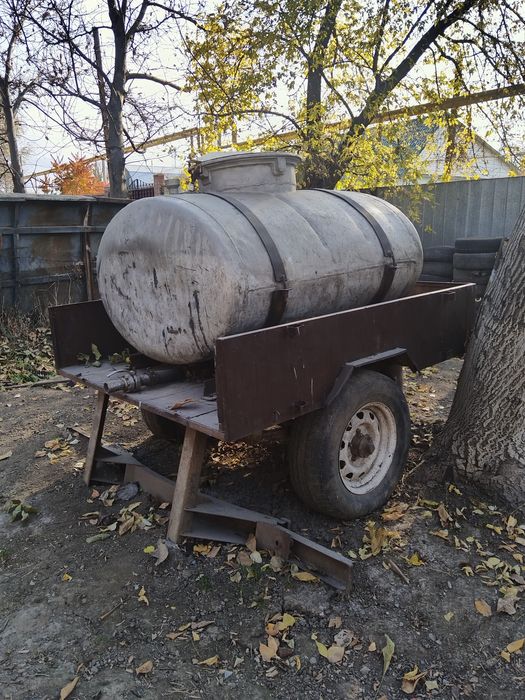Продам бочку с прицепом