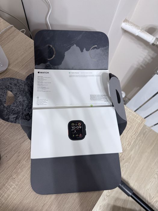 Apple Watch Ultra 2  / 98%