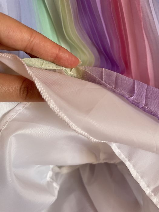 Rochiță elegantă nouă și cu etichetă