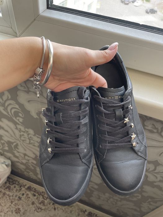 Кожанные кеди tommy hilfiger