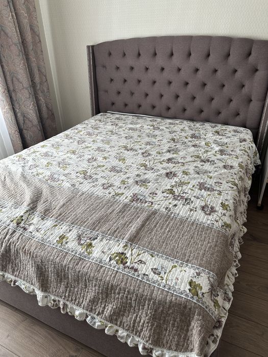 Продам кровать с матрасом 160х200