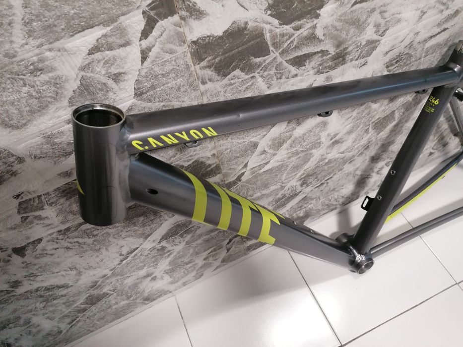 CANYON  Алуминиева рамка  шосе-гравел