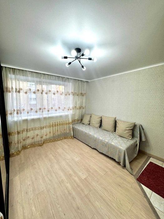 1- к р-он Встреча продам