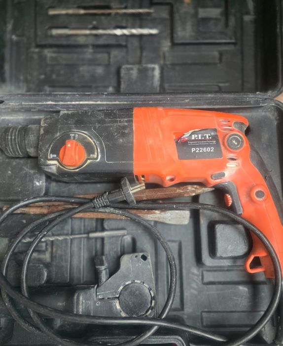 продаю дрель в хорошем состоянии