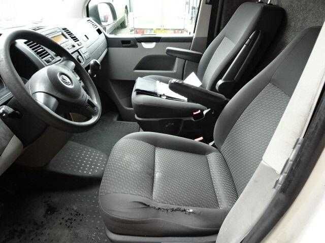 Închiriere  duba VW Transporter fara sofer pret 350lei/zi