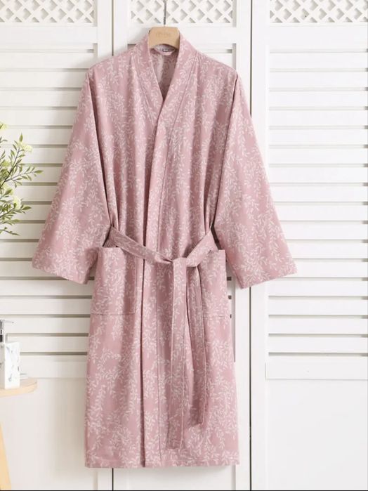 Хлопковый тонкий розовый халат