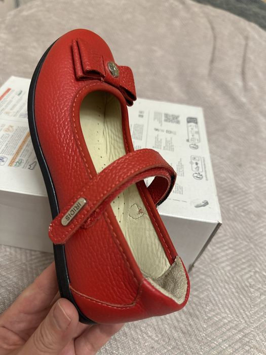 Продам новые кожанные туфли