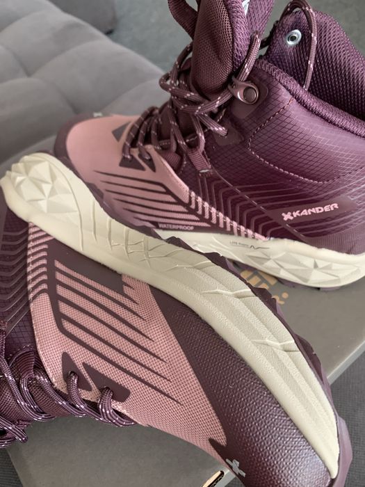 Дамски туристически  обувки