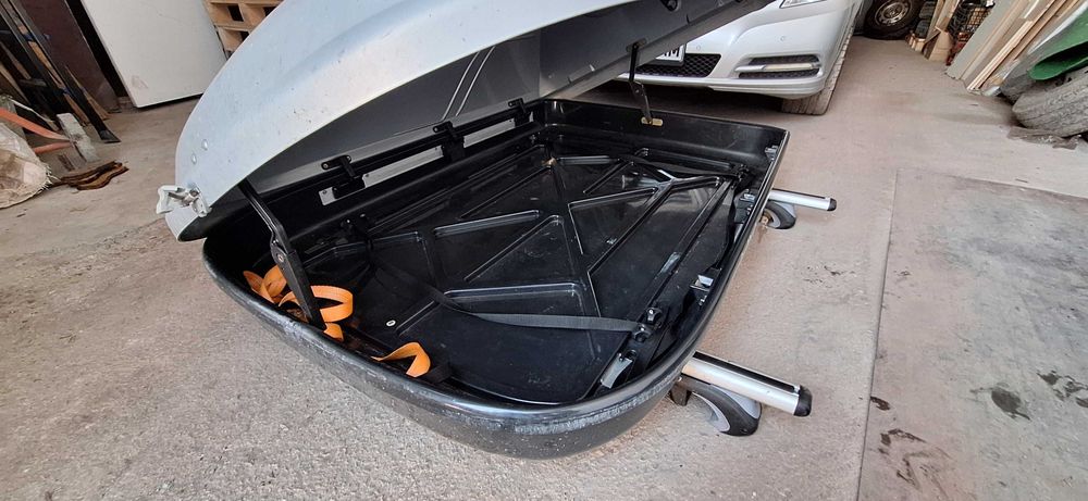 Багажник за таван