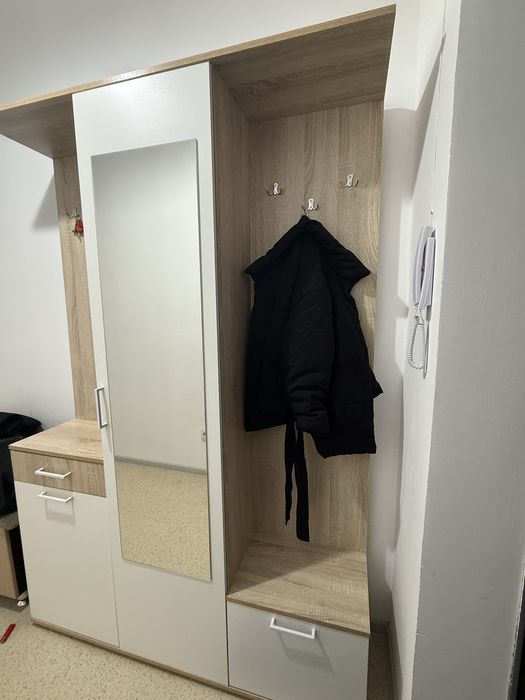 Шкаф для прихожей, в комнату