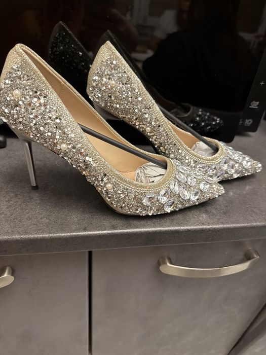 Чисто нови обувки