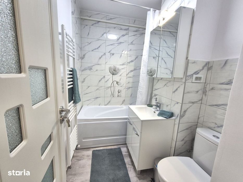 Inchiriere Garsoniera cocheta zona Coresi Tractorul