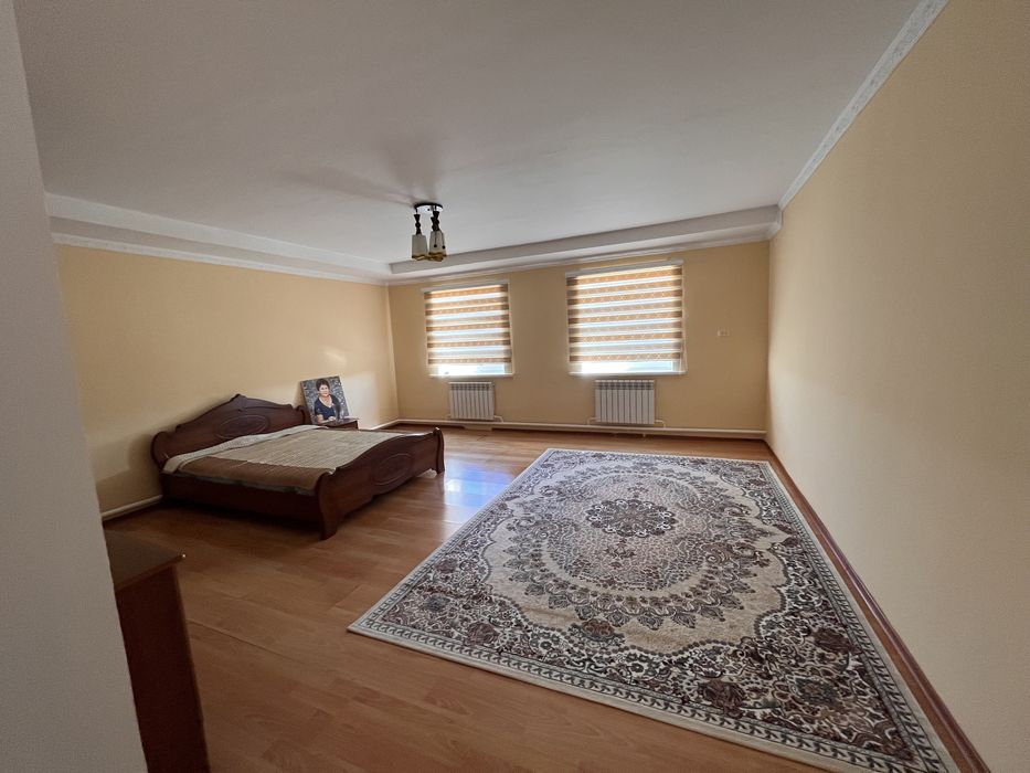 Продаётся частный 2-этажный дом