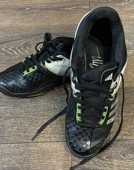 Маратонки Adidas & Nike