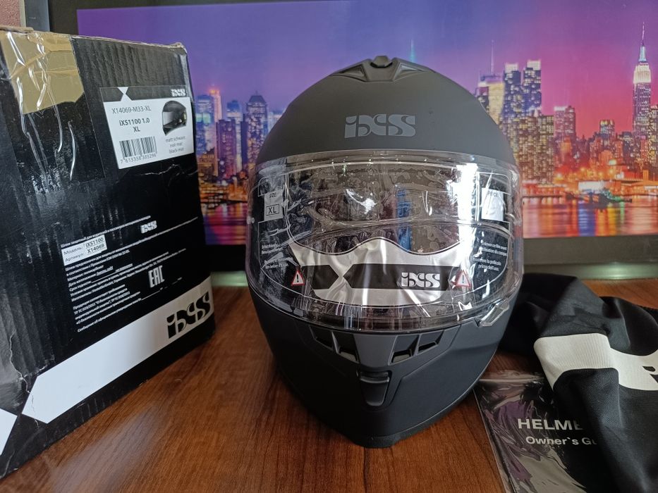 Мото шлем от швейцарского бренда IXS