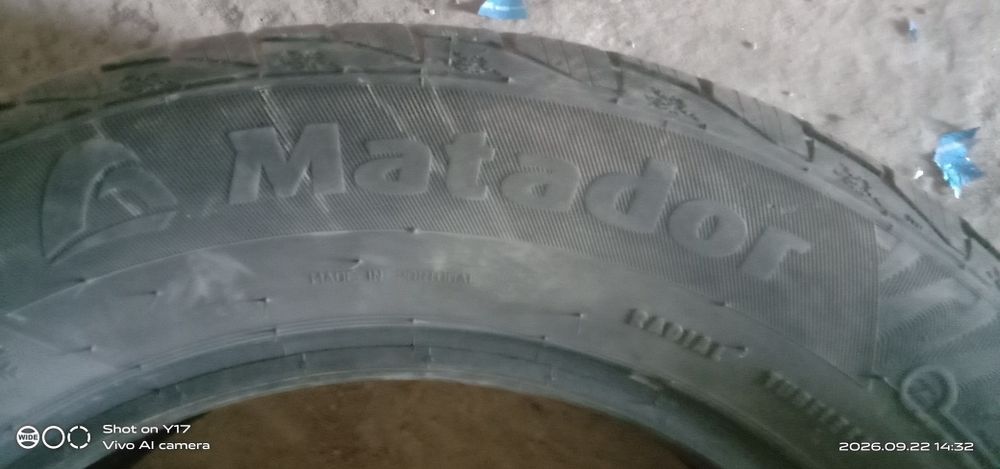 Продам авто шины липучка