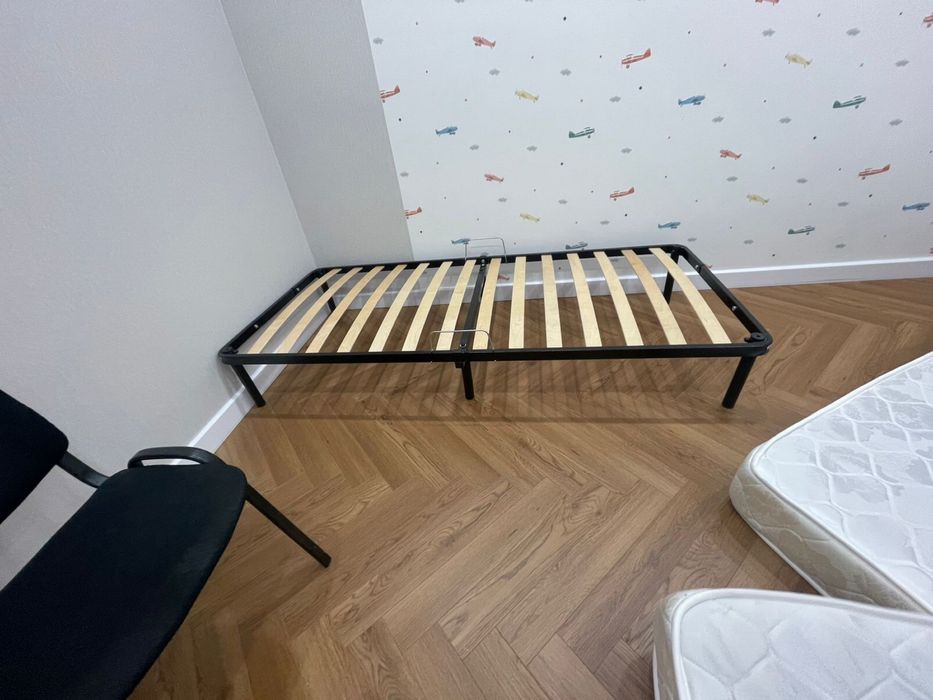 Продам 2 кровати новые