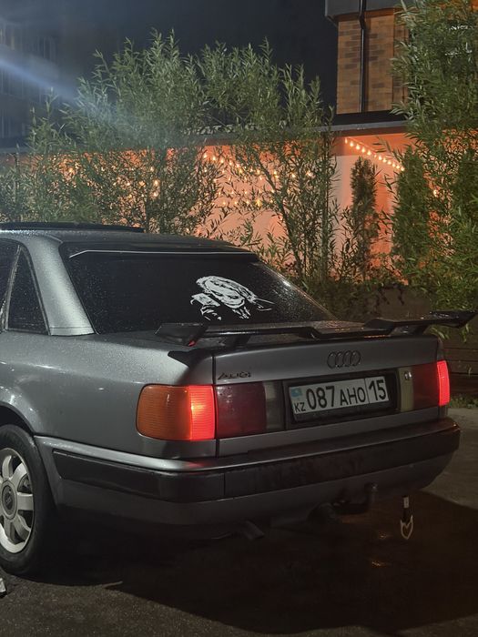 Продам ауди 100 с4