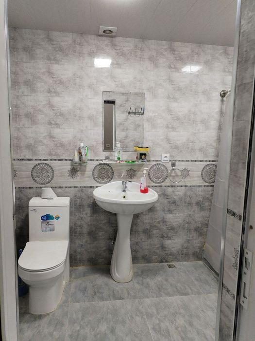 Hovli sotiladi srochna