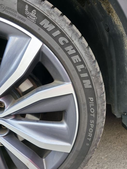 Jante aliaj originale Renault 7Jx19 ET40, 5x114,3, butuc 66,1 mm