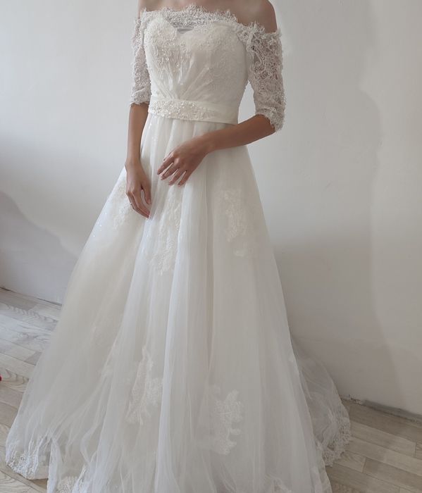 Продам свадебные платья