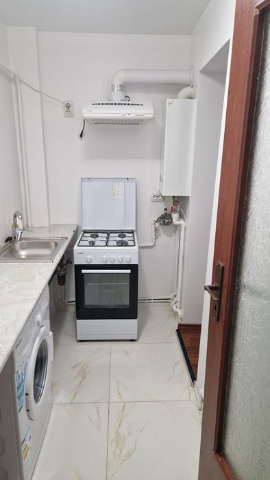 Inchiriez apartament cu o camera zona Radu Negru