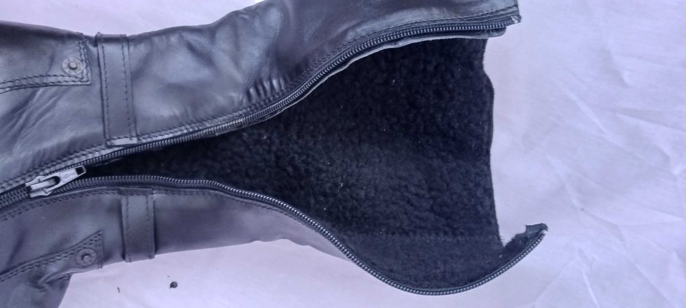 Кожени нови български ботуши