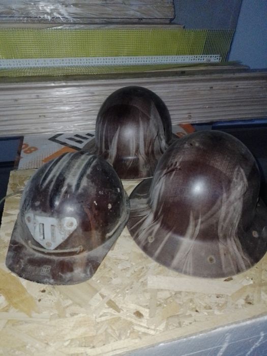 Vand casca de pompieri veche