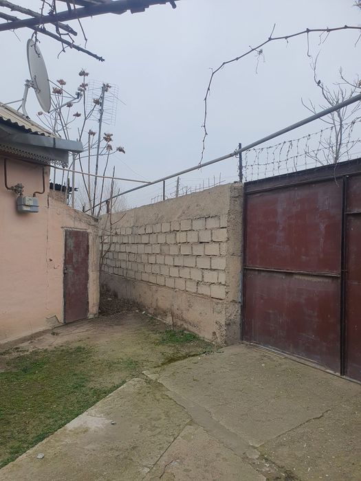 Дача сотилади части олдида