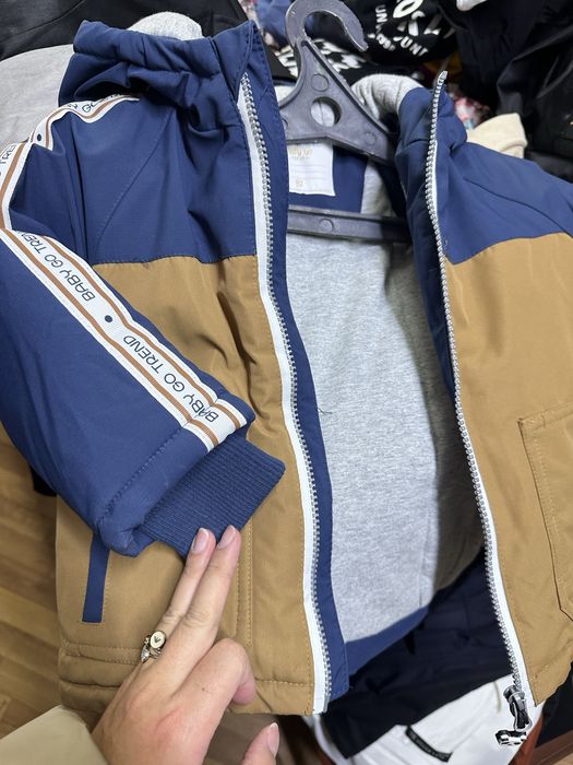 Продам куртку зимнюю 92
