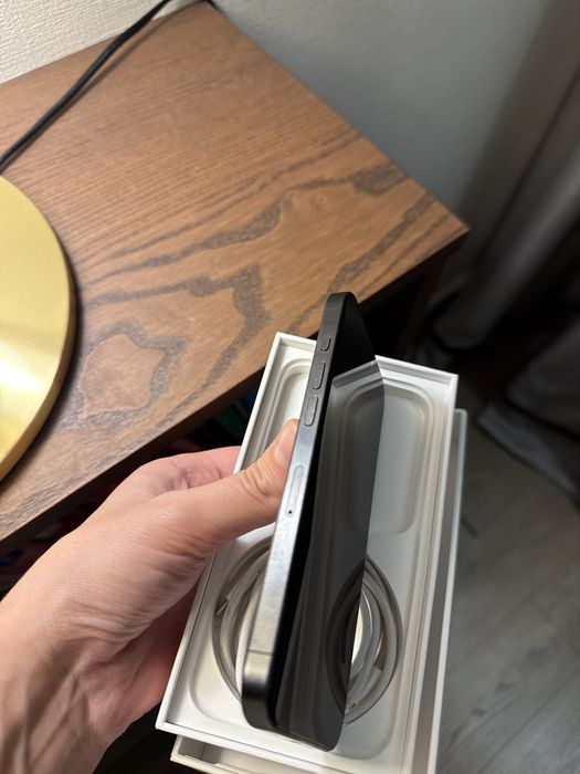 IPHONE 15 PRO продам