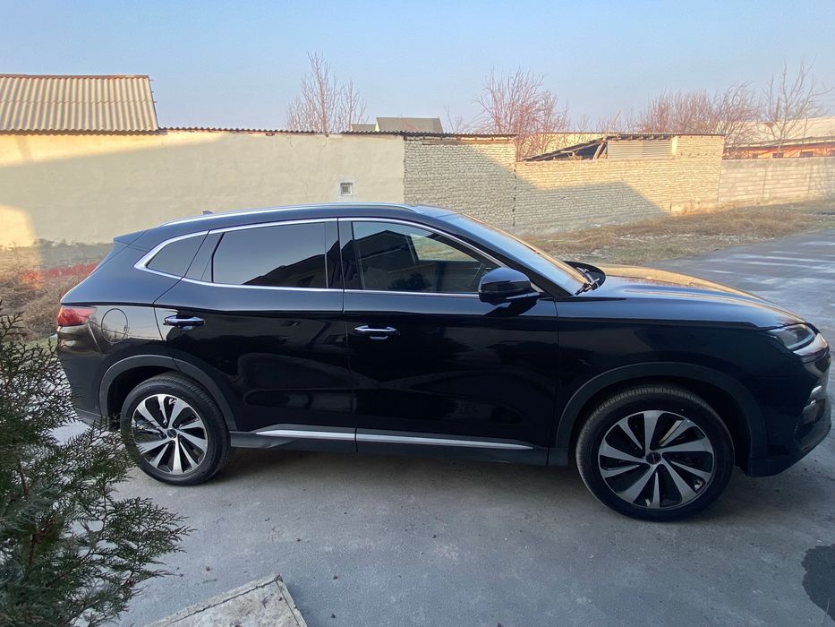 BYD Champion EV 605 km