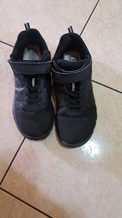 Adidași decathlon băieți mărimea 39