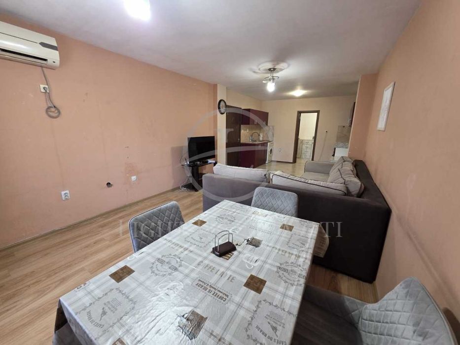 Продава се Тристаен апартамент в Пловдив, Кършияка - 110 кв.м за 2337 €/кв.м - Снимка #3