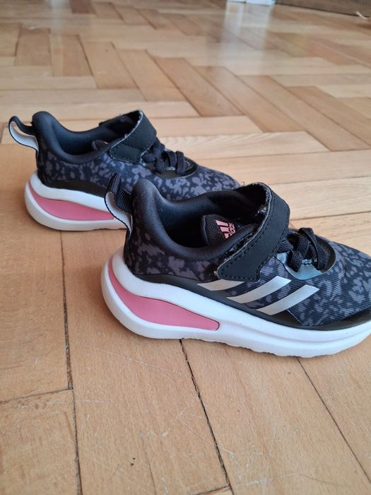 Маратонки Adidas