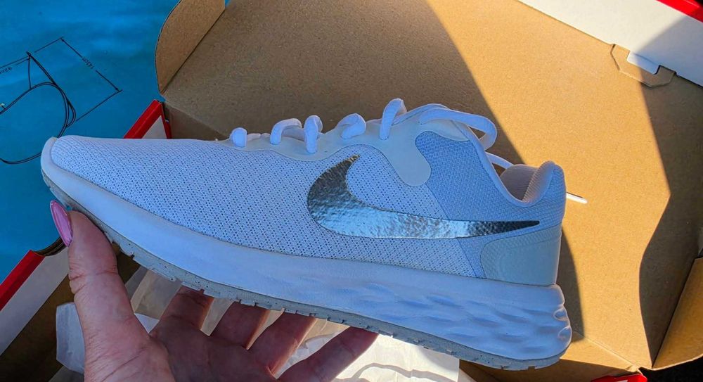 Дамски маратонки Nike