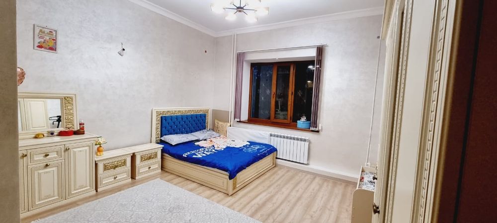 Продам спальный гарнитур