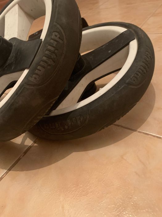 Бебешка количка с летен и зимен кош