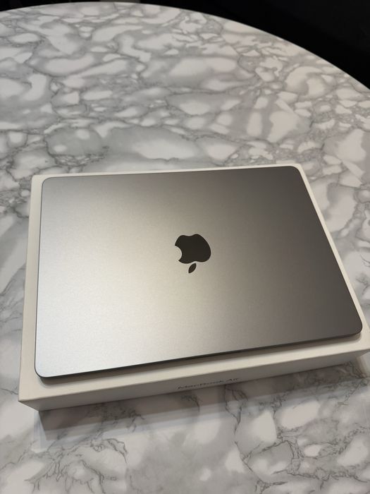 Laptop Apple Macbook Air M3 13” 16 GB Ram 256 GB SSD