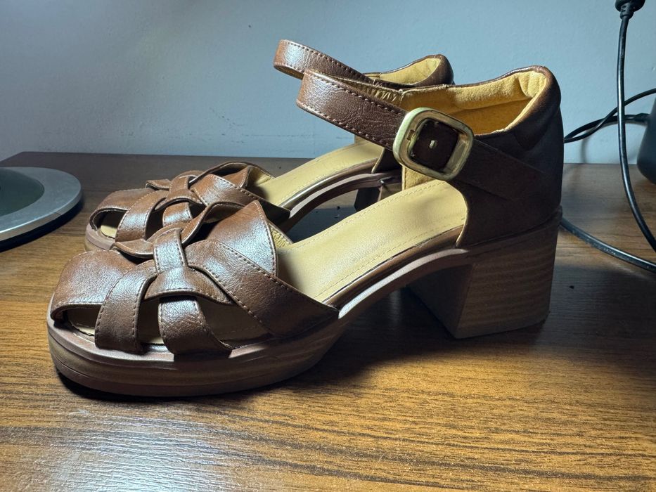 босоножки летнее