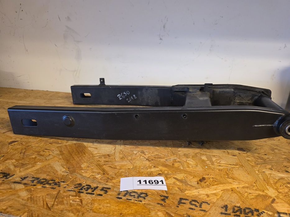 Bascula + protectie lant  Kawasaki Z650 2017 2019