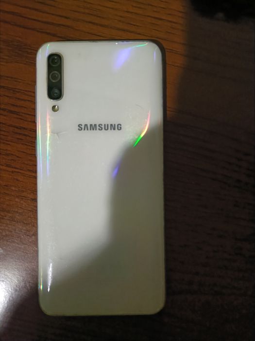 Продаю Samsung A50