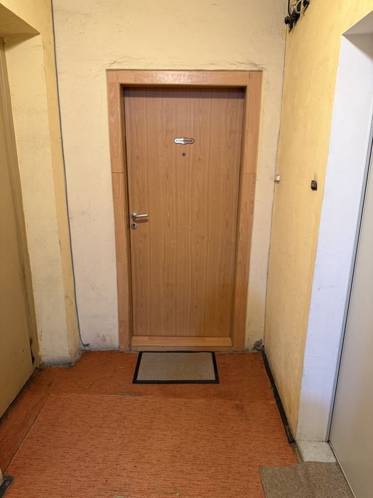 Двустаен апартамент в кв.Родина 1 до у-ще Олимпи Панов