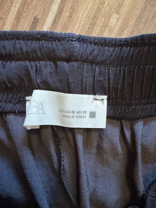 Pantaloni zara impecabili
