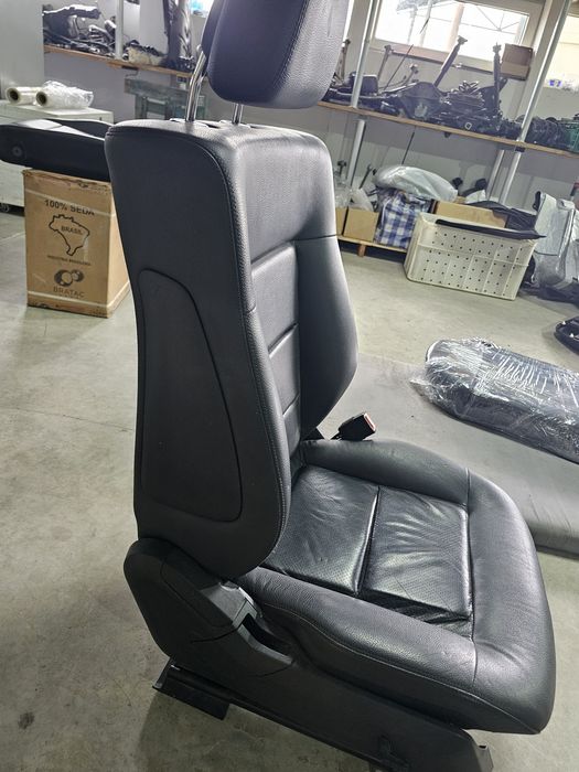 Tapiterie,  scaune dreapta față,  bancheta  Mercedes W212 E klasse