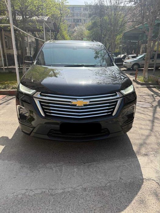 Traverse Premier 23г/24г Черный 10 тыс км пробега Чистая Навороты есть