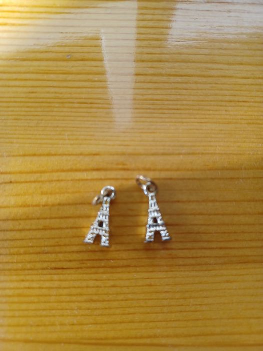 Позлатени висулки - талисмани, буква А, 2 броя