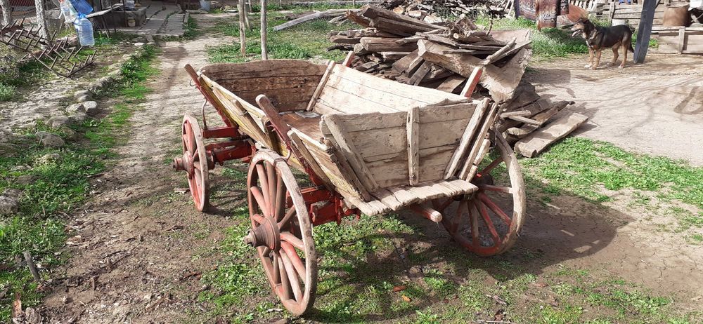 Продавам каруца в с. Дойранци
